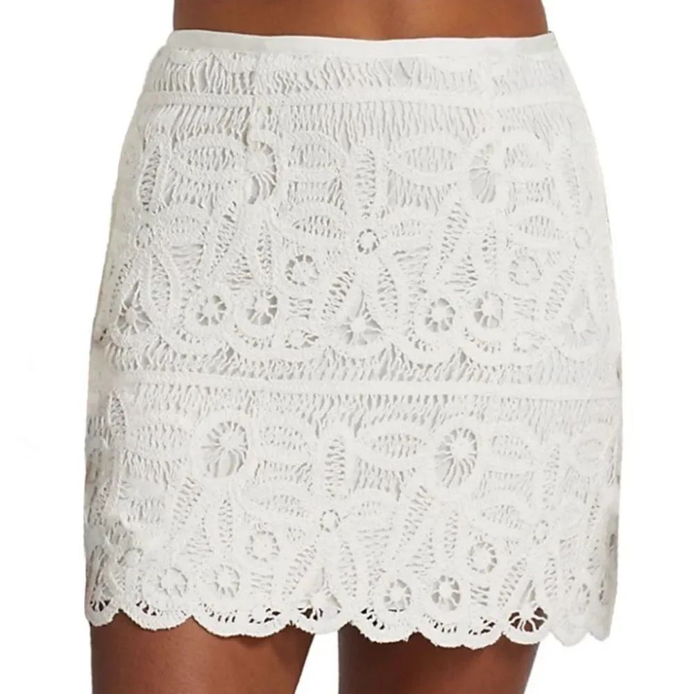 SAYLOR Perfect "Bernie"
Lace Skirt, Size Large